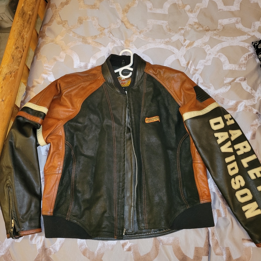 Men's Harley Davidson leather and suede jacket; XXL; brown, cream, and black